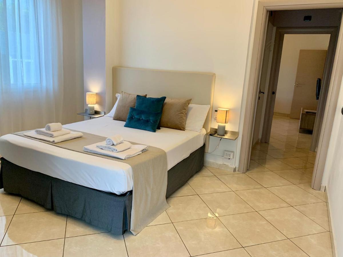 Tuanis Hotel Napoli Ngoại thất bức ảnh