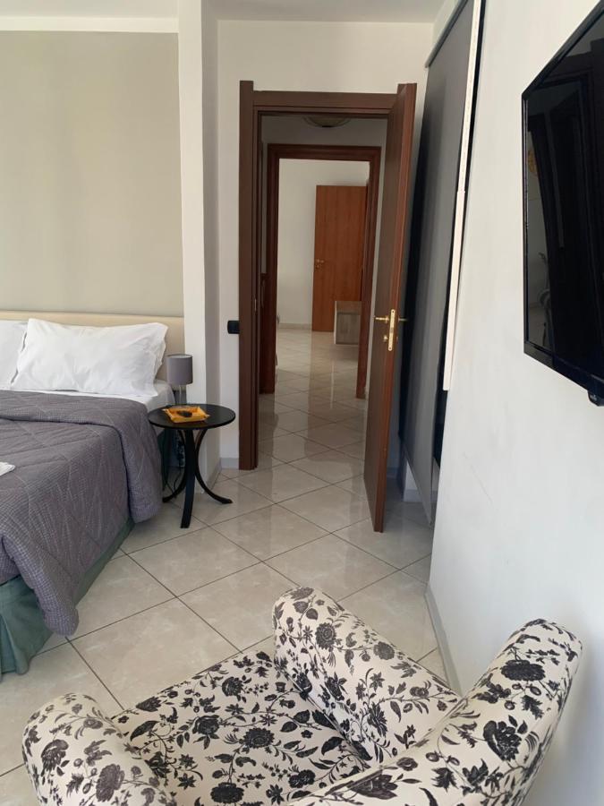 Tuanis Hotel Napoli Ngoại thất bức ảnh