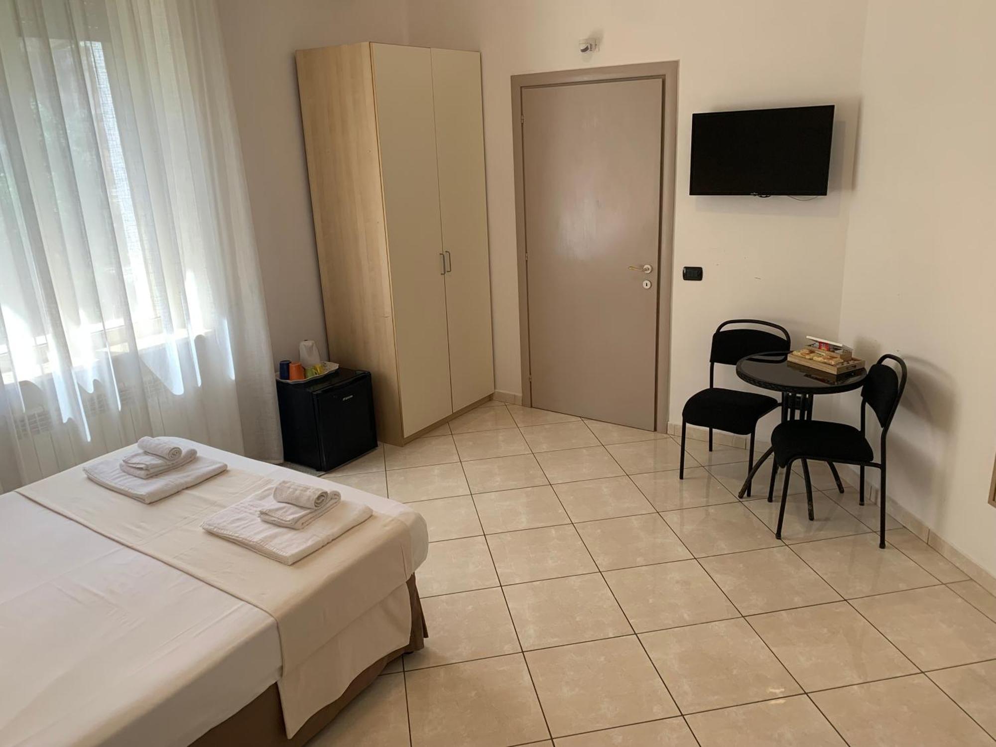 Tuanis Hotel Napoli Ngoại thất bức ảnh